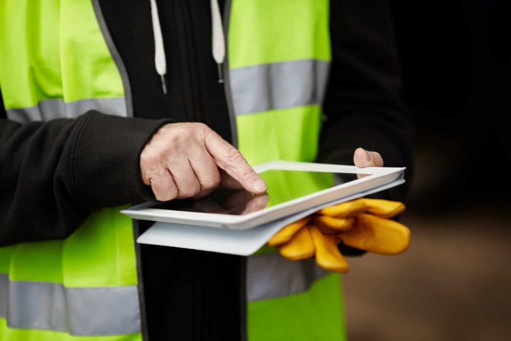 engineer using tablet